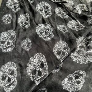 Divided Black and White Skull Scarf
